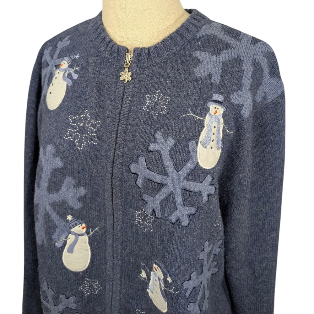 Croft & Barrow Embroidered Winter Snowmen & Snowflakes Zip Sweater Jacket. XL